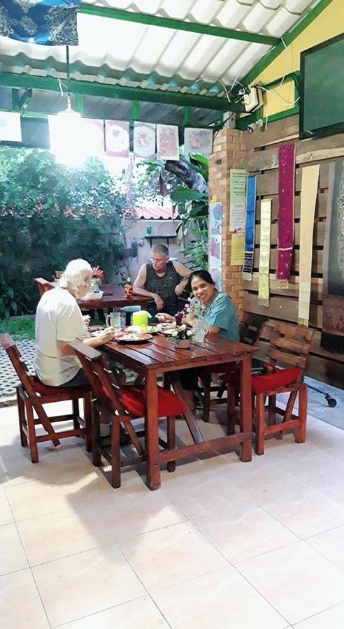 Dutch Cosy Home Chiang Mai Eksteriør billede
